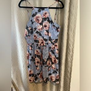 Lightweight dress! Perfect for special occasions!